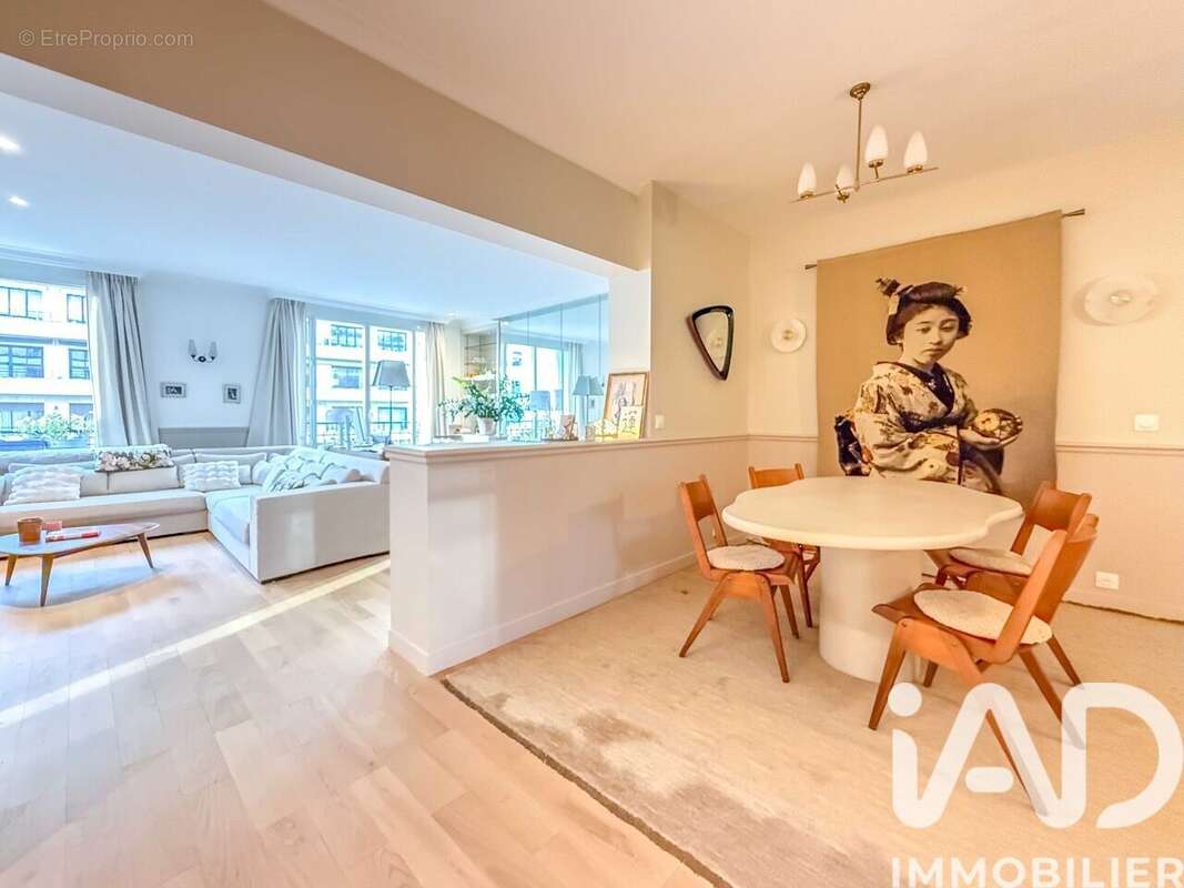 Photo 3 - Appartement à PARIS-16E