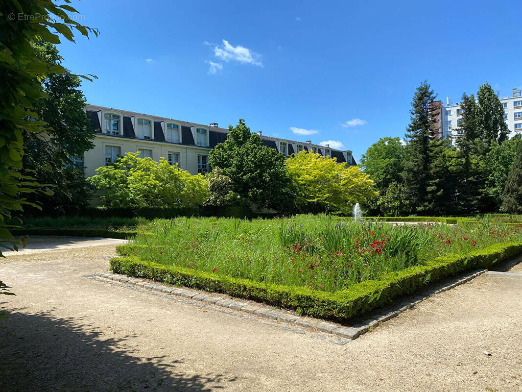 Appartement à CHATILLON