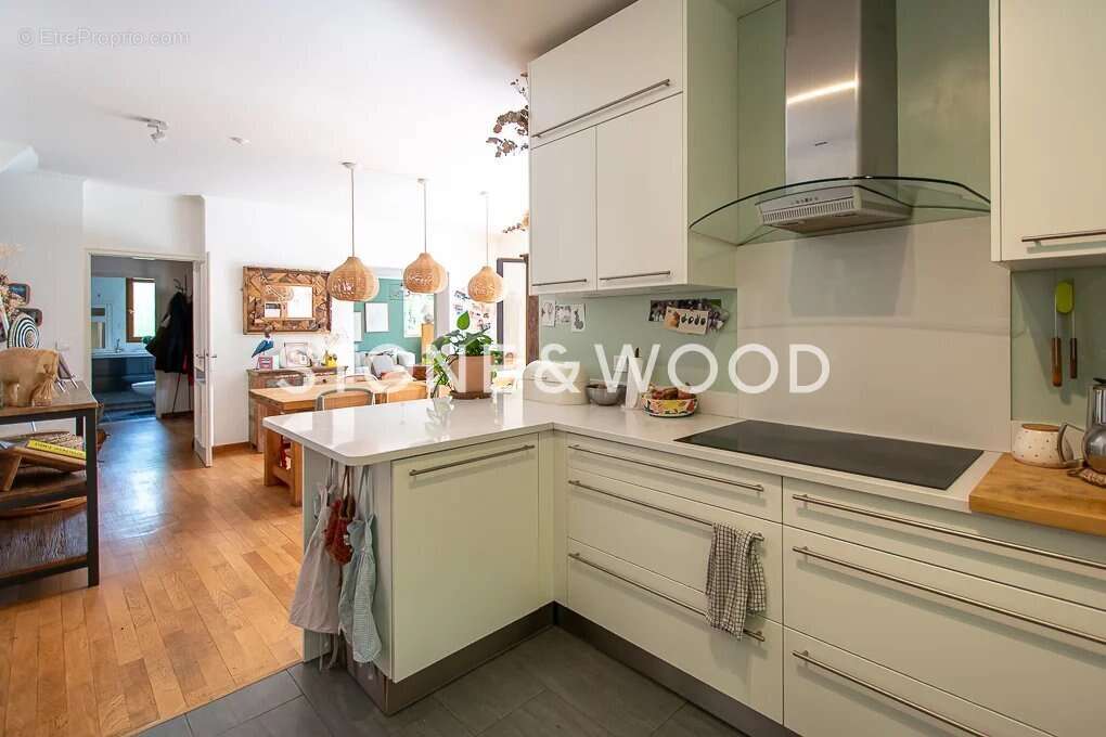 Maison à DIVONNE-LES-BAINS