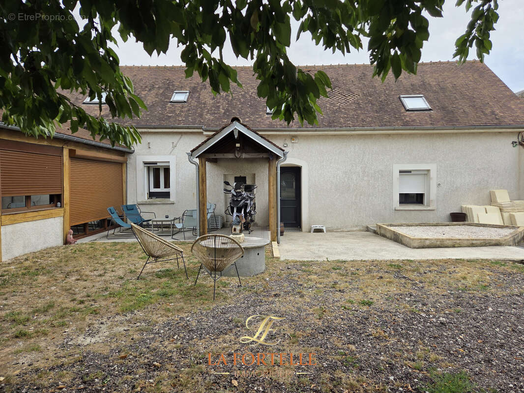Maison à LONGNES