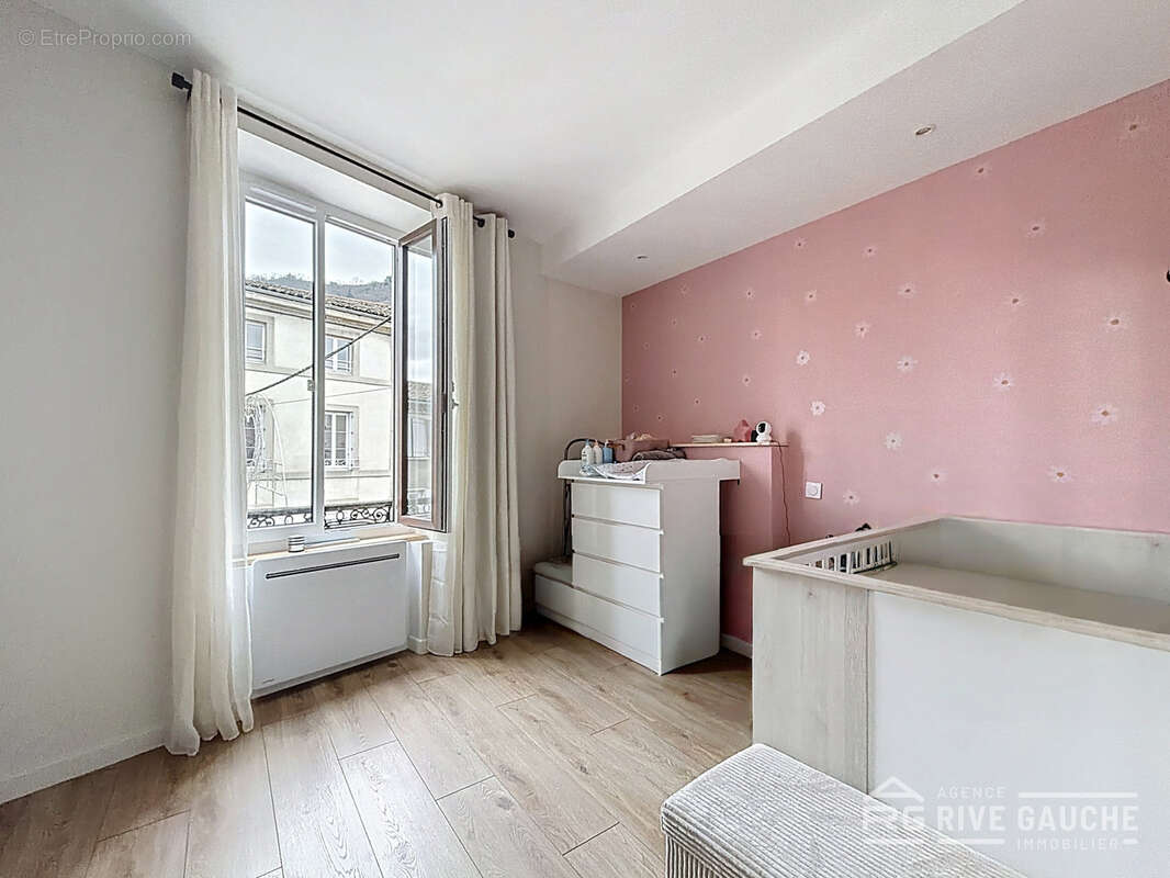 Appartement à TOURNON-SUR-RHONE