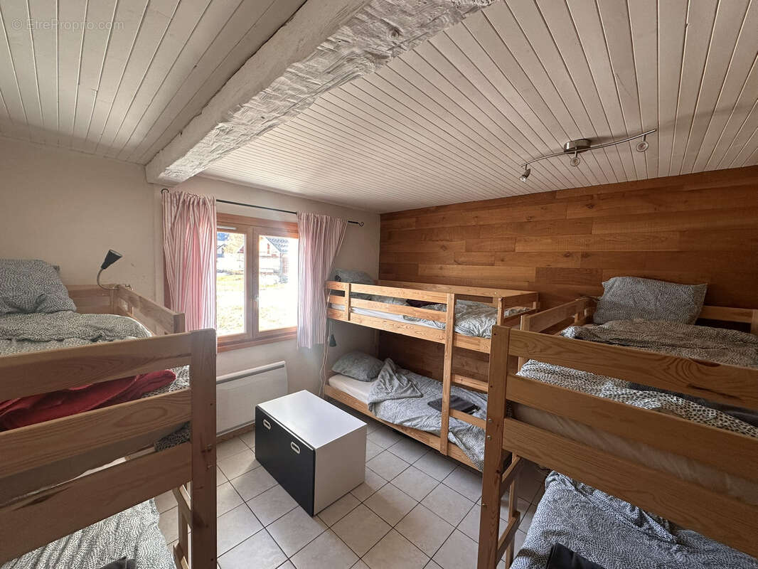 Appartement à ALBIEZ-MONTROND