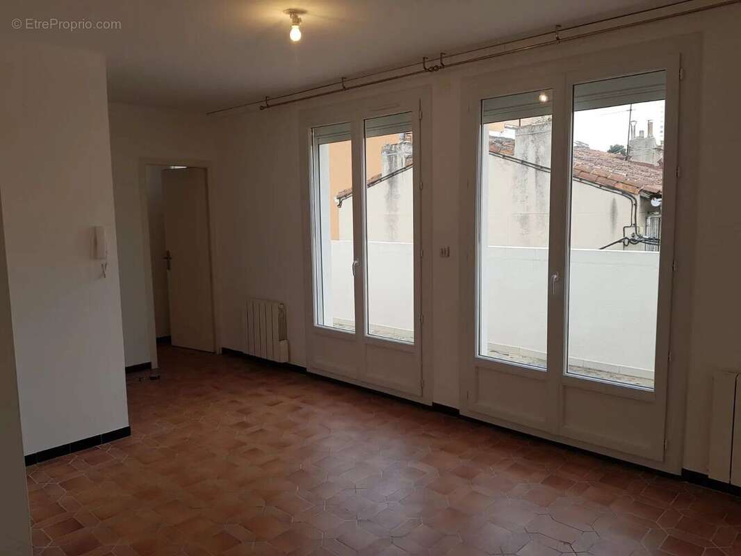 Appartement à Marseille-3e  - photo 4