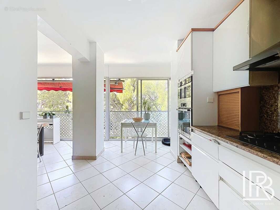 Appartement à MARSEILLE-9E