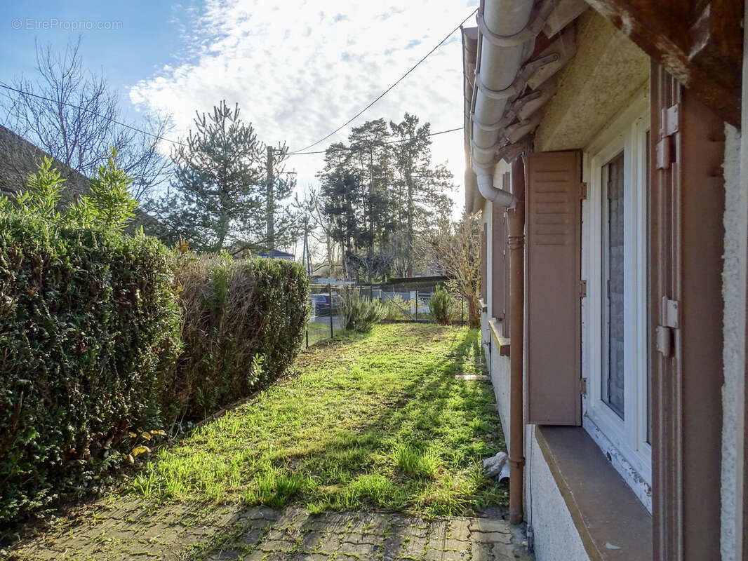 Maison à CHATRES-SUR-CHER