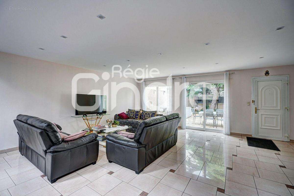 Maison à VILLEURBANNE