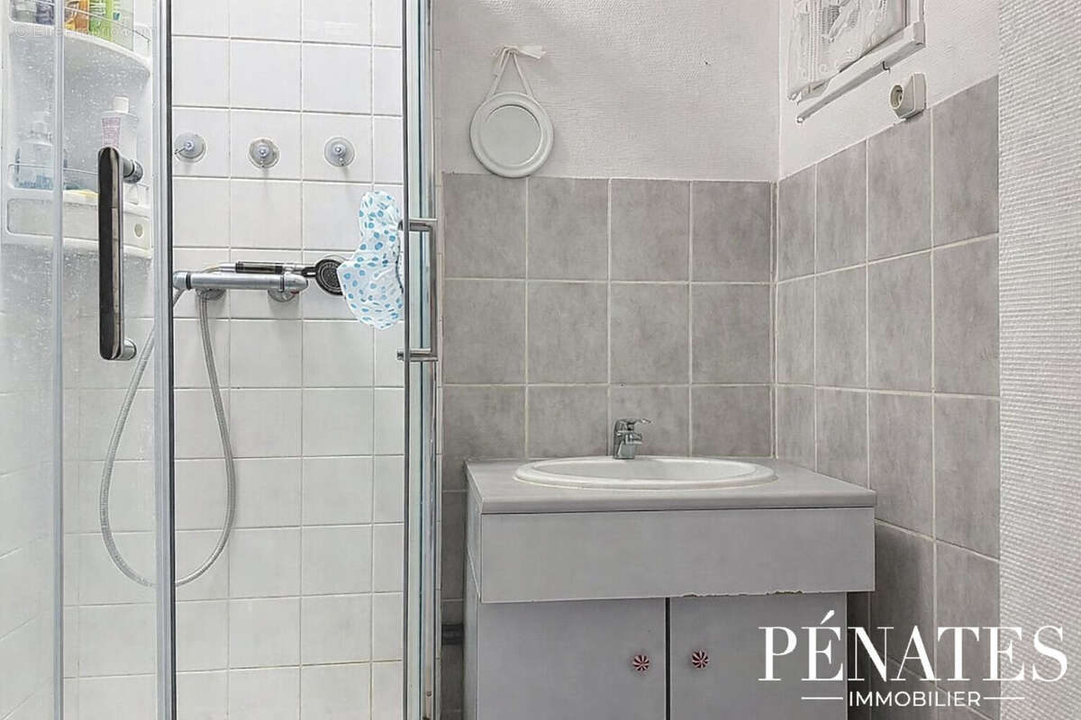 Appartement à MONT-SAINT-AIGNAN