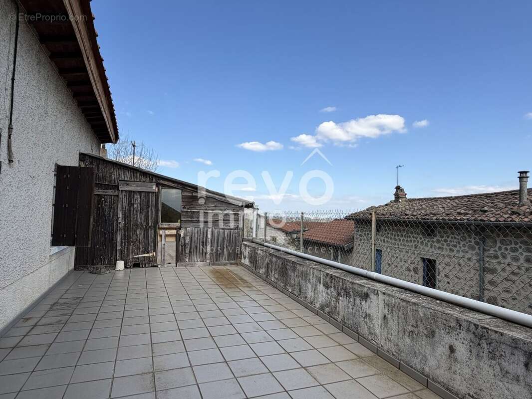 Appartement à CHASSAGNY