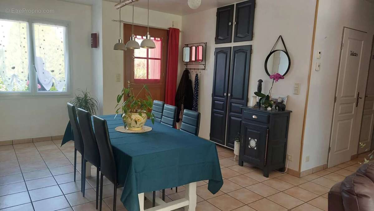 Maison à CHICHE