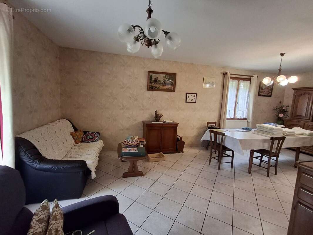 Maison à MONPAZIER