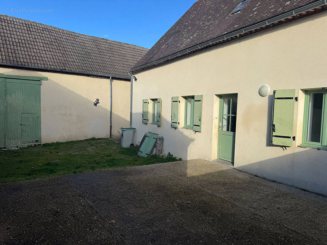 Maison à BESSAY-SUR-ALLIER