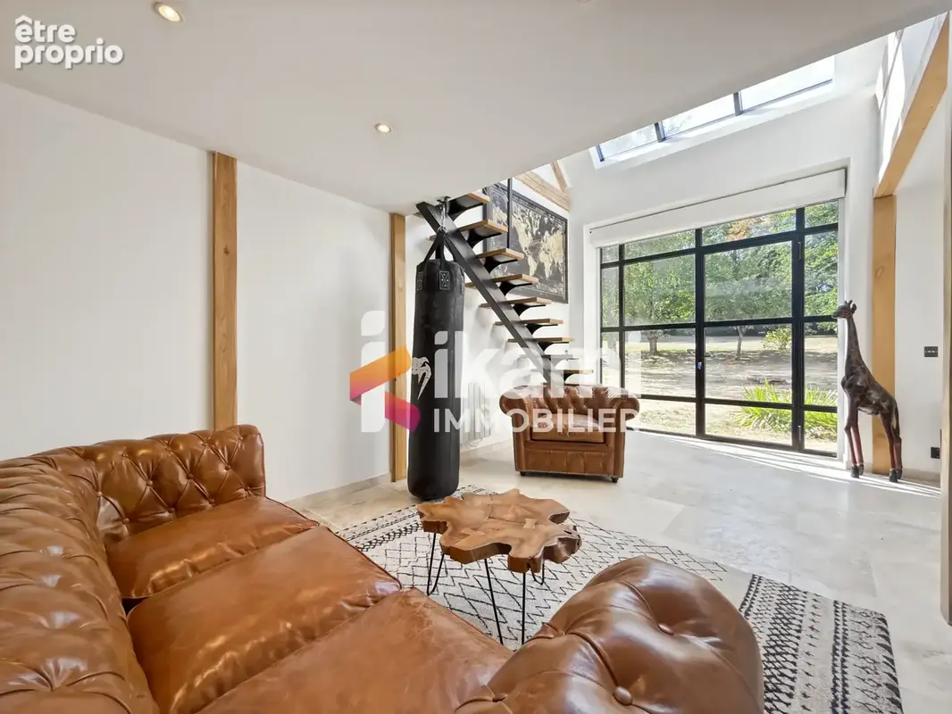 Maison 9 pièces de 265 m2 à Villechétive 89320 - photo 10