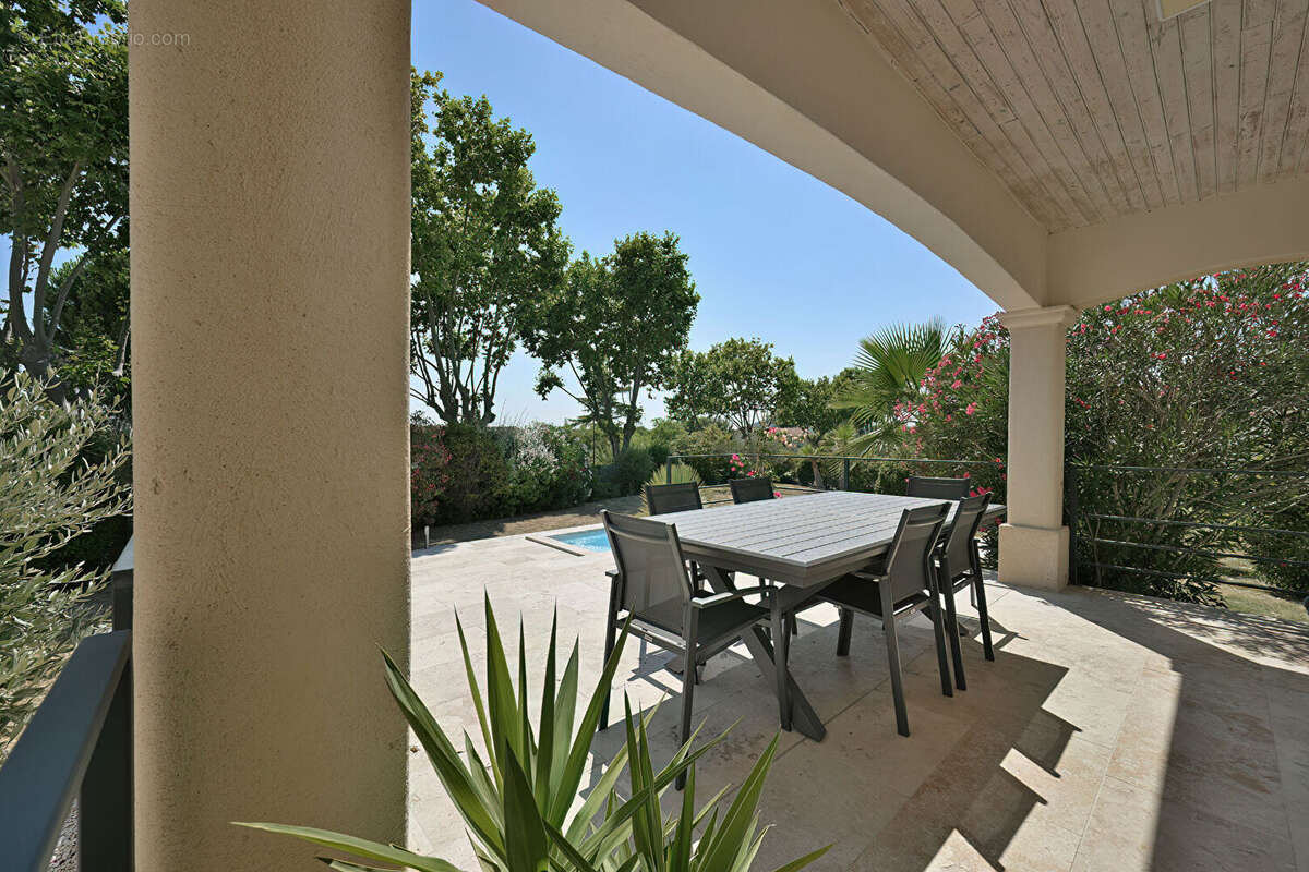 Villa Nages Et Solorgues 5 pièces 113 m2-1628 m2 + garage et piscine - photo 6