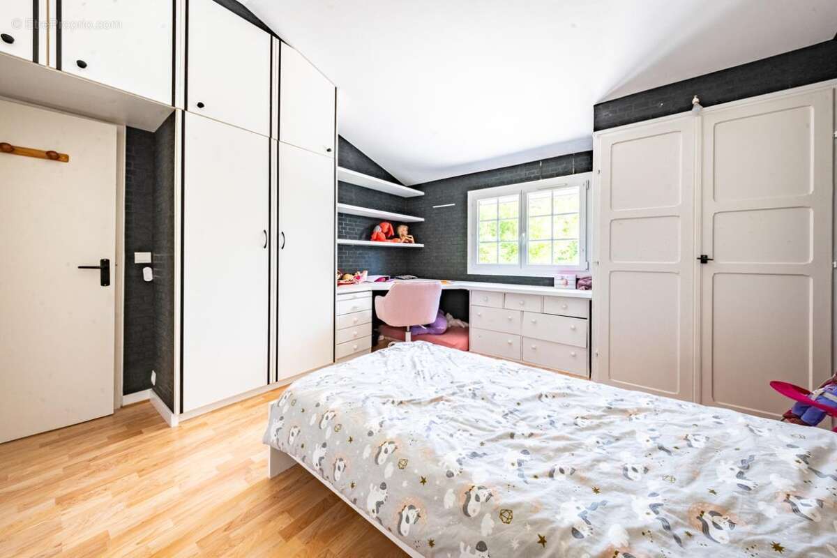 Maison à CHEVIGNY-SAINT-SAUVEUR