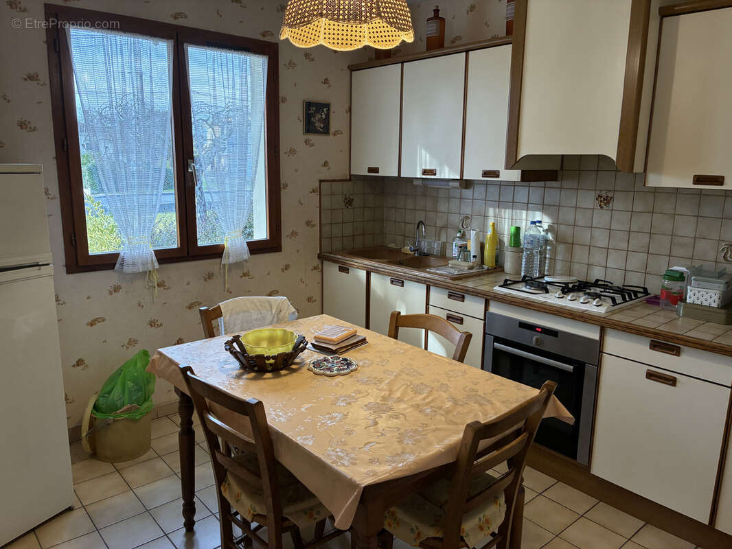 Maison à SAINT-MAGNE-DE-CASTILLON