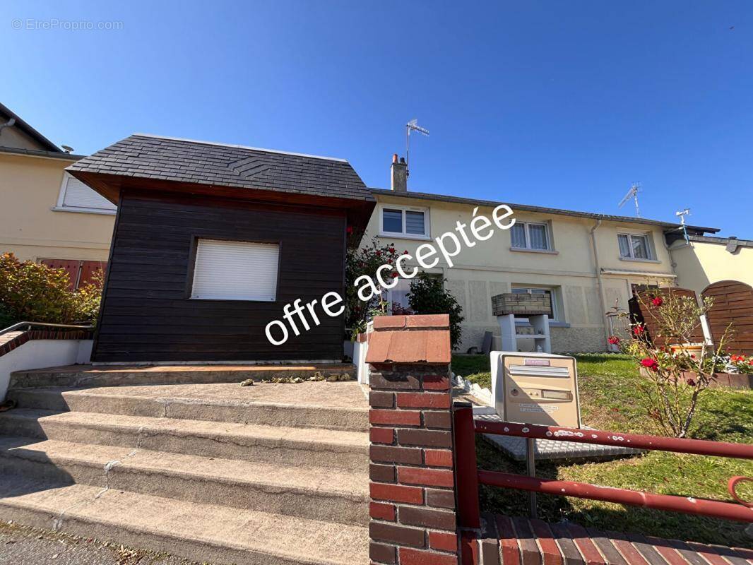 Appartement à NOTRE-DAME-DE-GRAVENCHON