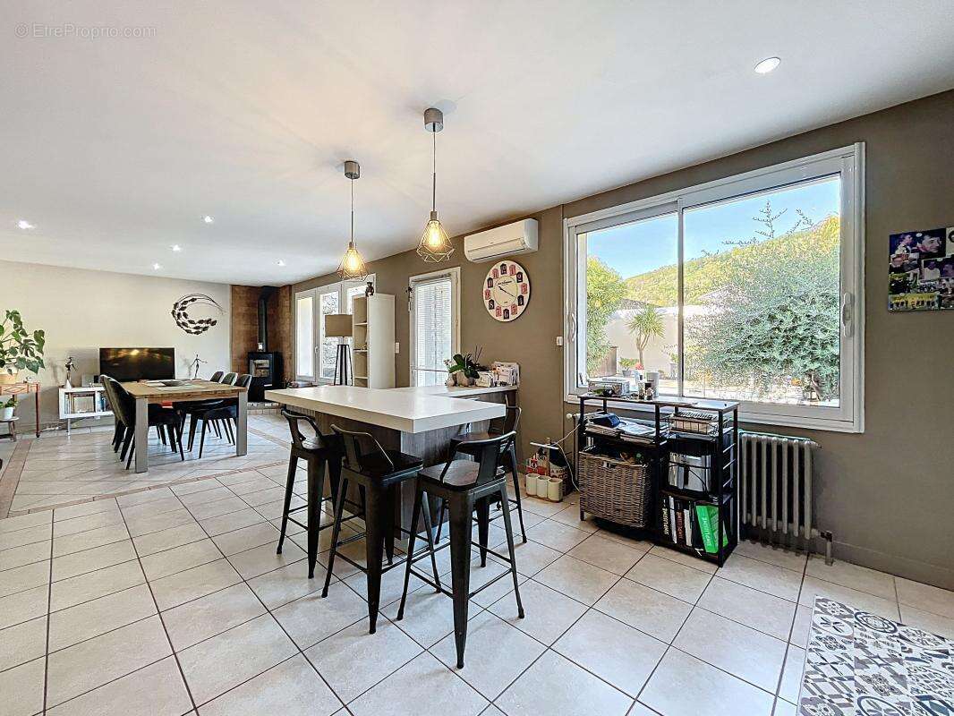 Maison à TOURNON-SUR-RHONE