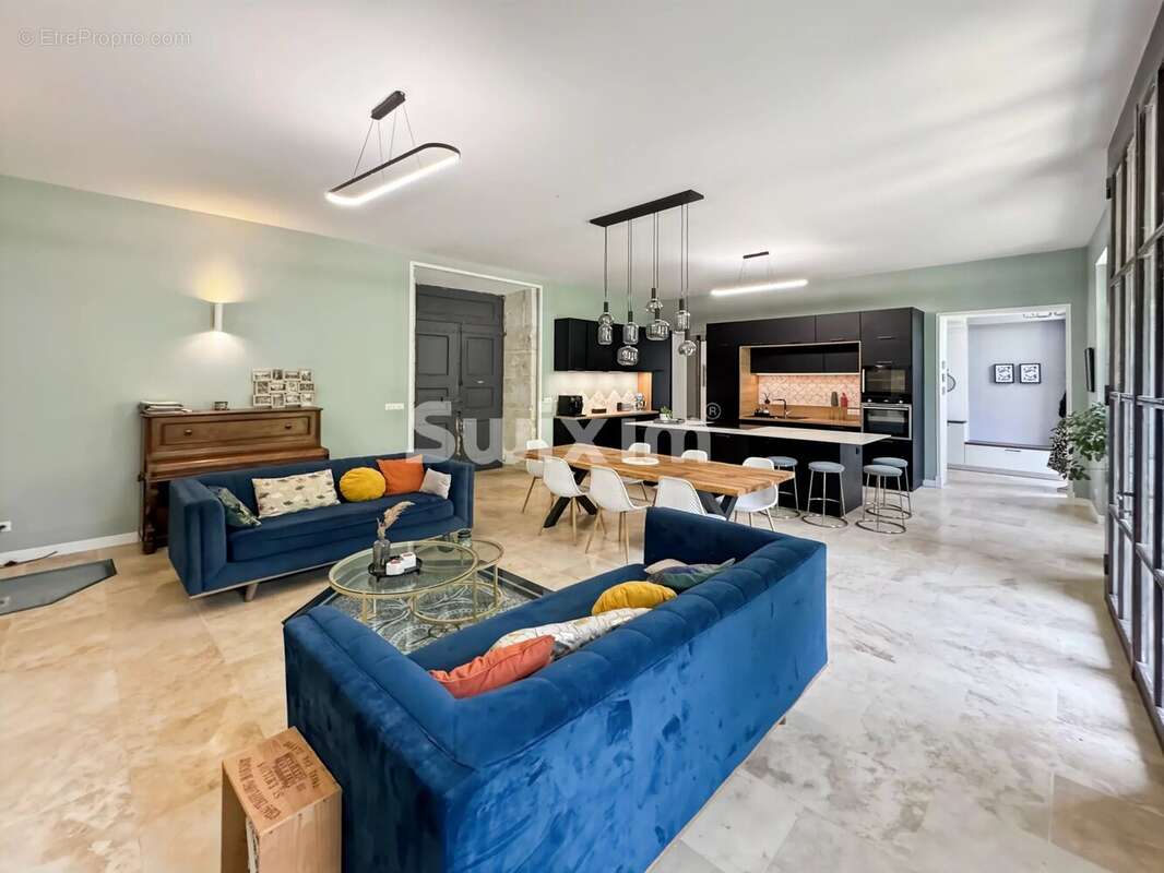 Appartement à LA BEGUDE-DE-MAZENC