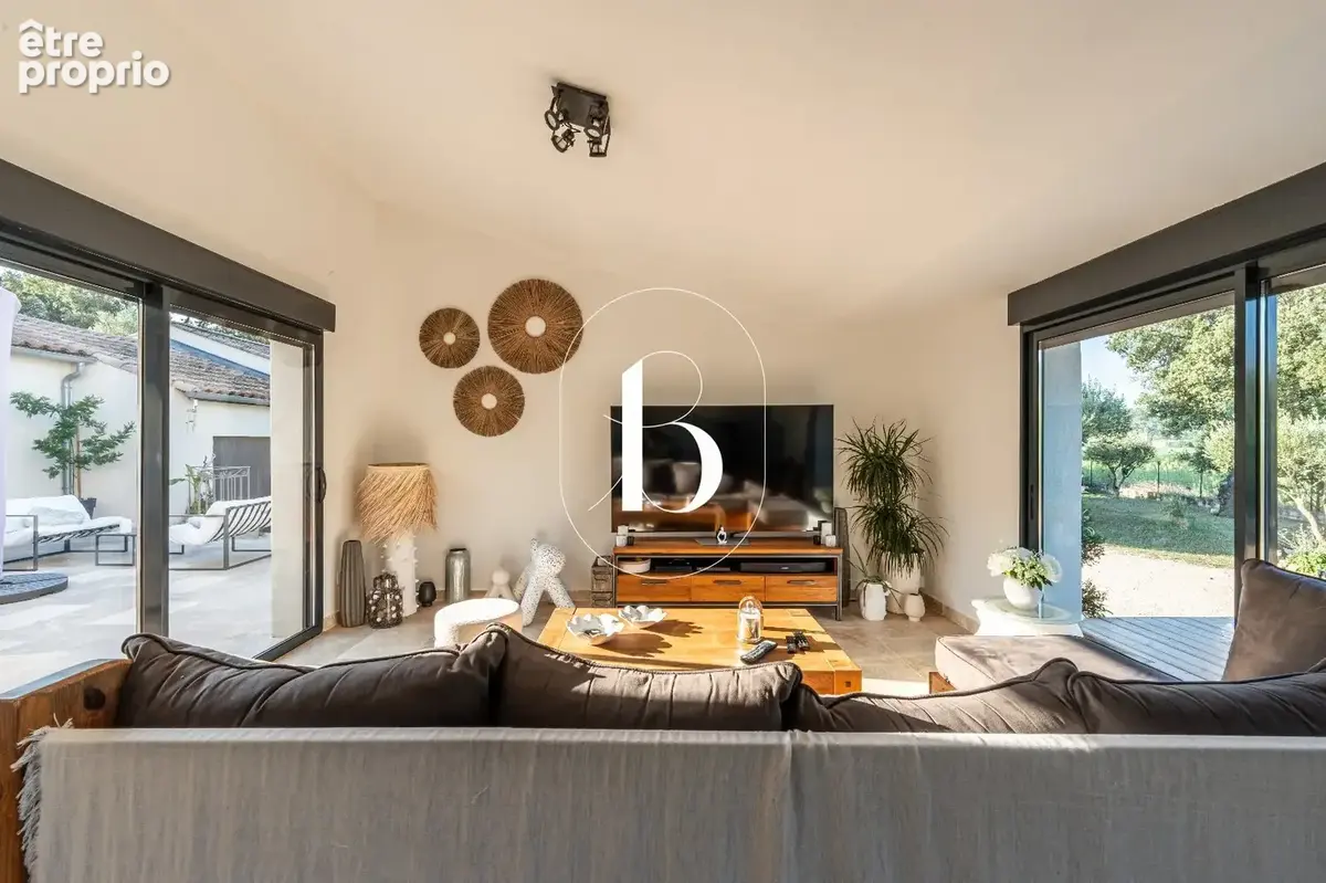 Maison 6 pièces 240 m² à vendre à Uzes (30700) - photo 9