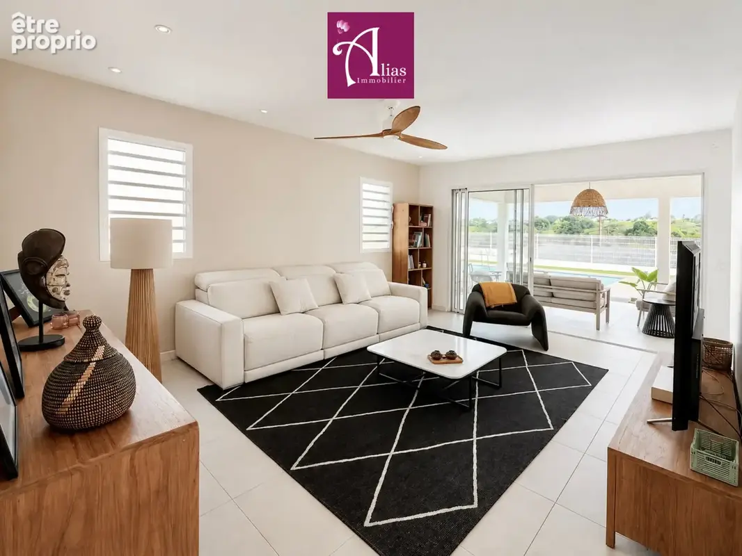Villa contemporaine F6 de 205 m2 avec piscine à Duquerry   Petit-Bourg - photo 2