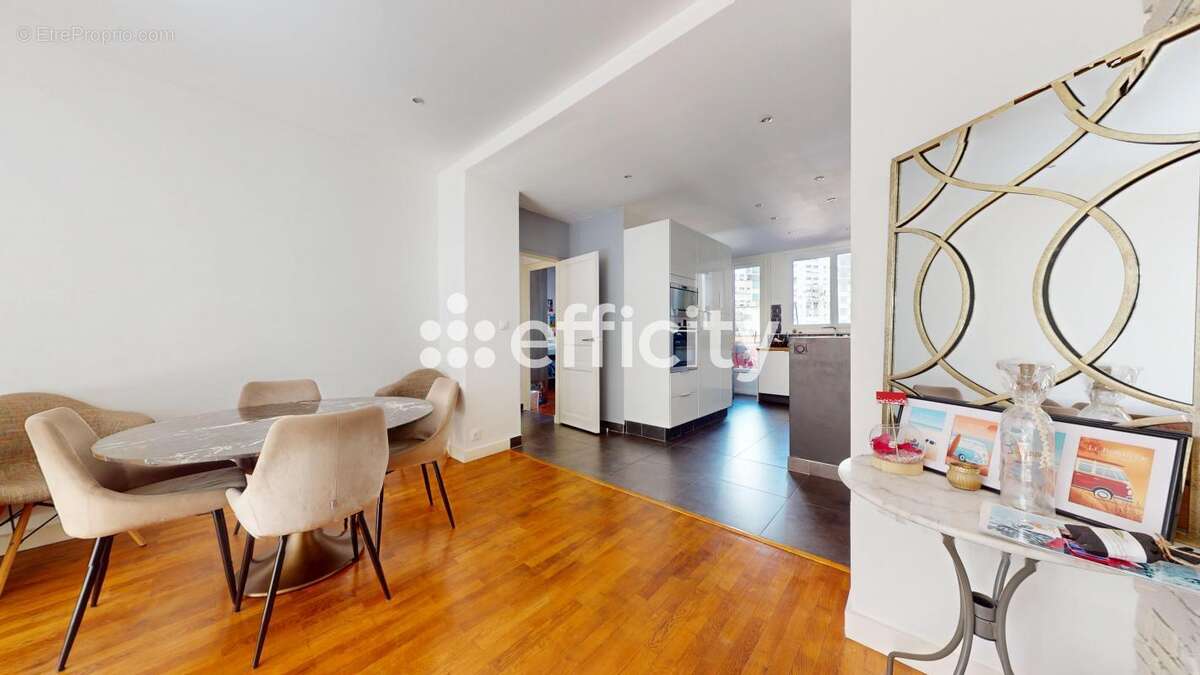 Appartement à LYON-6E