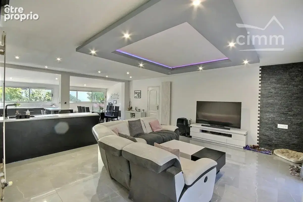 A vendre maison de 6 pèces à Gournay sur Marne - photo 2