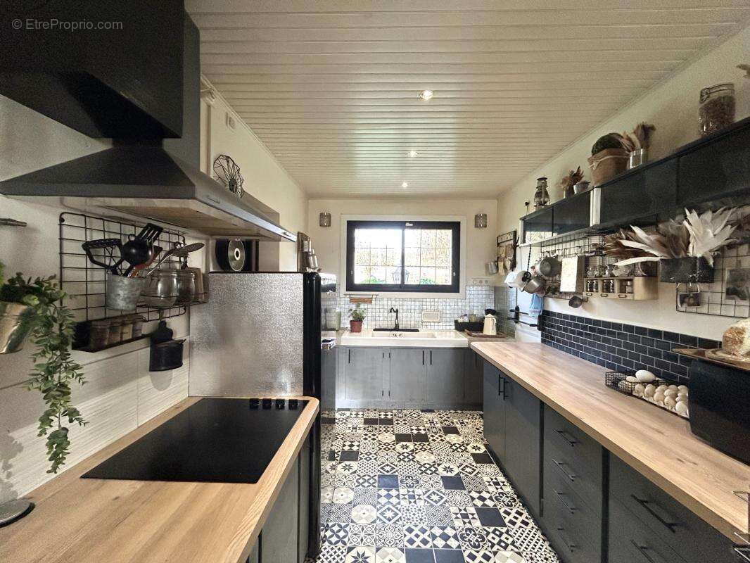longère en pierres avec granges , 3 chambres, possibilité ch - photo 9