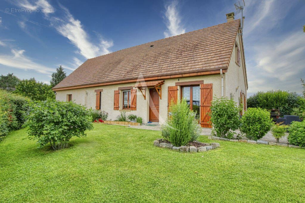 Maison à ETREPAGNY