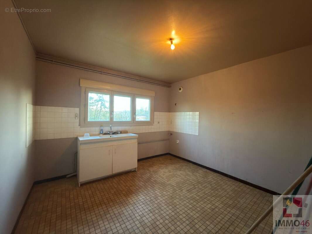 Maison à MONTFAUCON