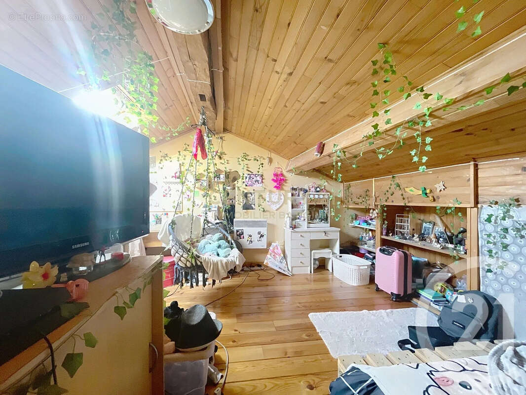 Maison à CHAMPIER