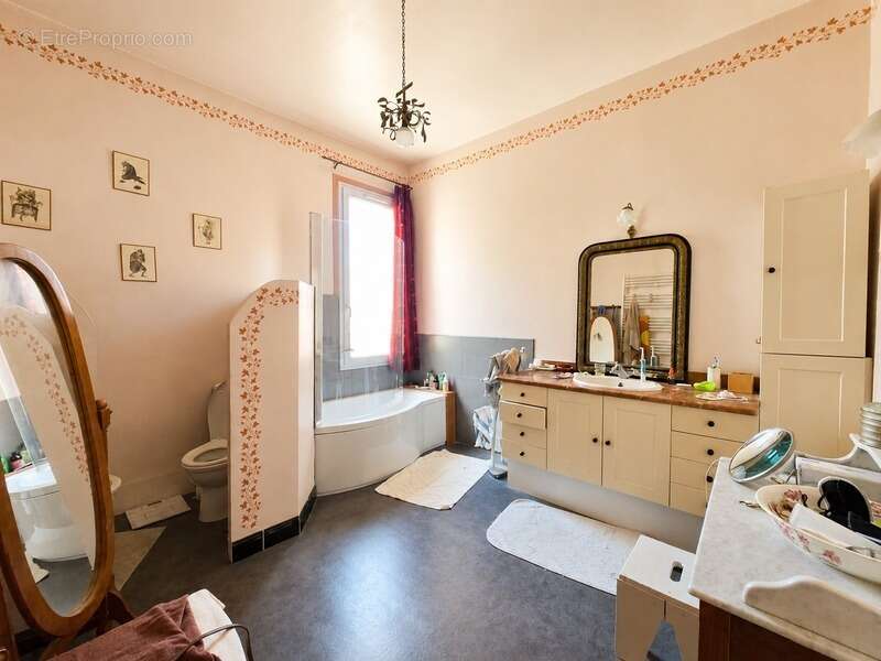 Maison de maître d'exception – ancien domaine viticole – plus de 1 000 m² de bâtis – cœur de ville - photo 16