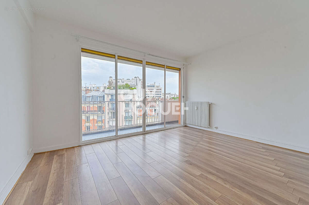 Appartement à PARIS-12E
