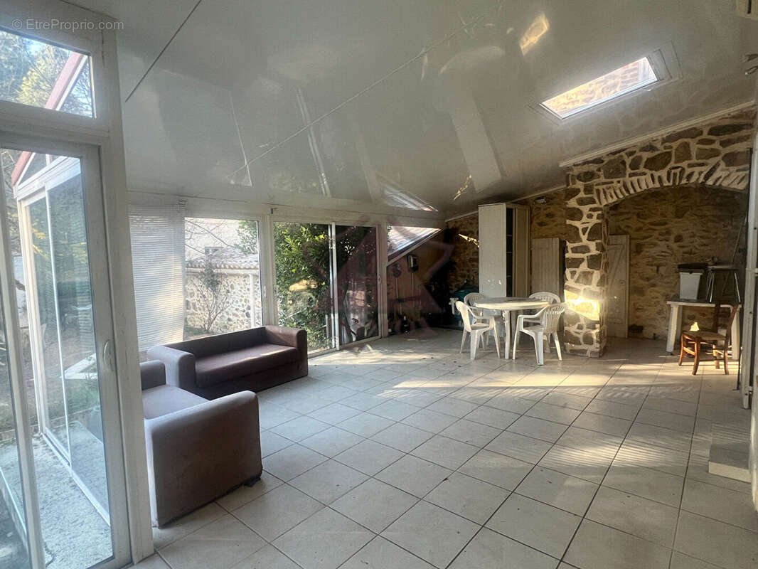 Maison à MOLIERES-SUR-CEZE