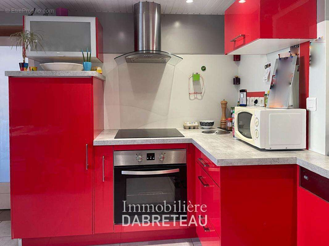 Riorges Maison de 154 m2 en parfait état - photo 12