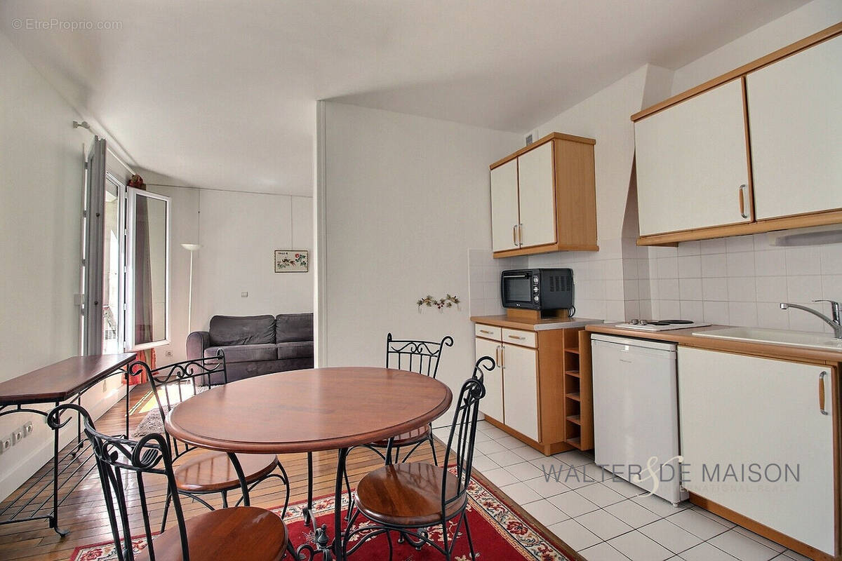 Appartement à PARIS-17E