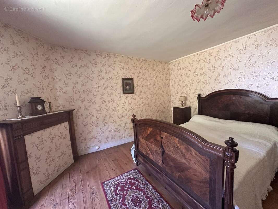 Maison à FERRIERES-SAINT-MARY