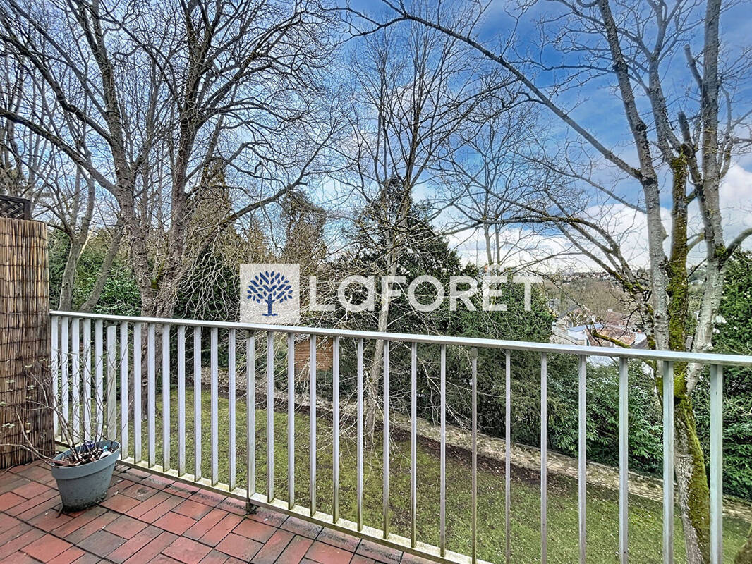 Appartement à L'ETANG-LA-VILLE