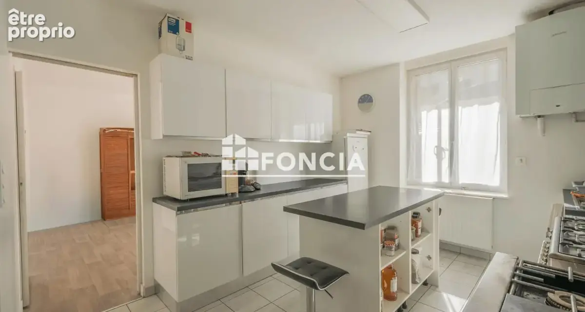 Local commercial + appartement T3 – 138 m² – Centre-ville Firminy - photo 8