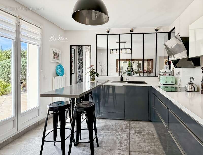 Maison à BUSSY-SAINT-GEORGES