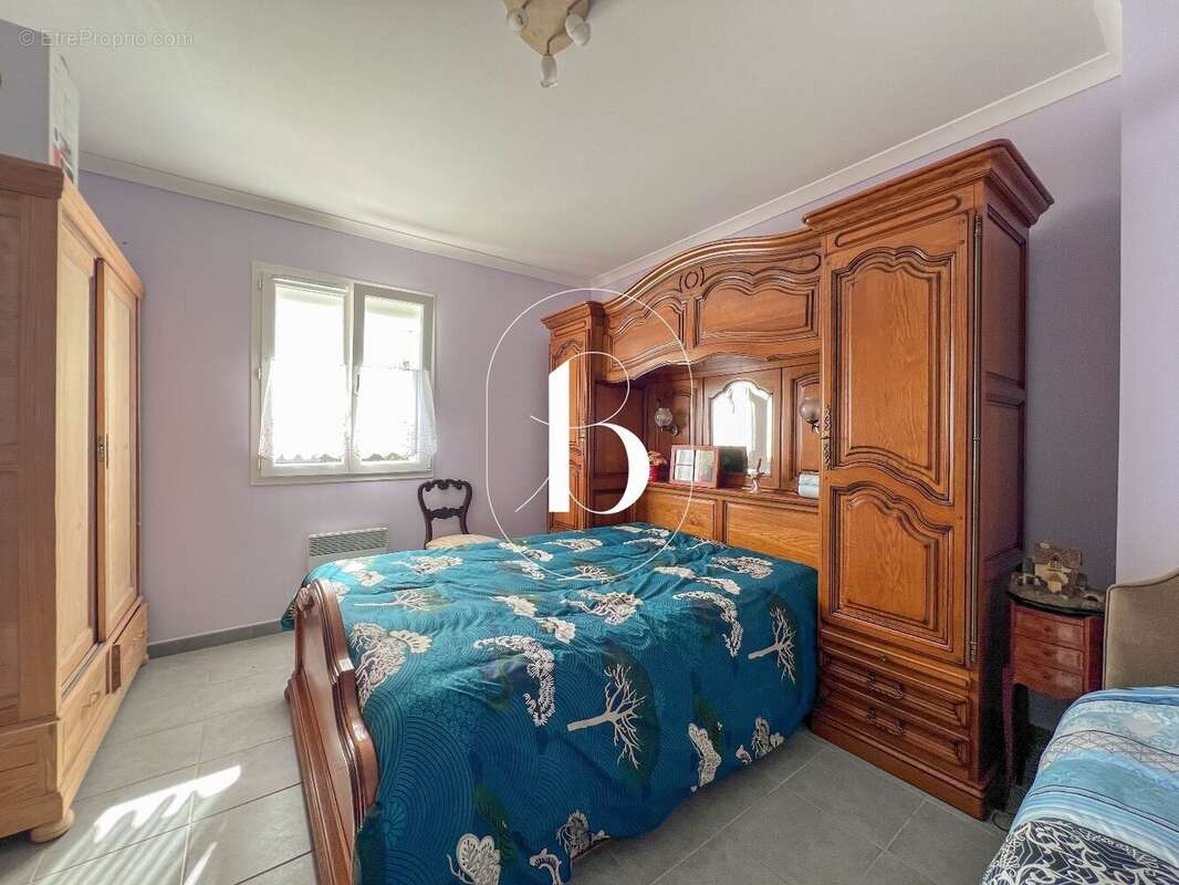 Maison à MEJANNES-LE-CLAP