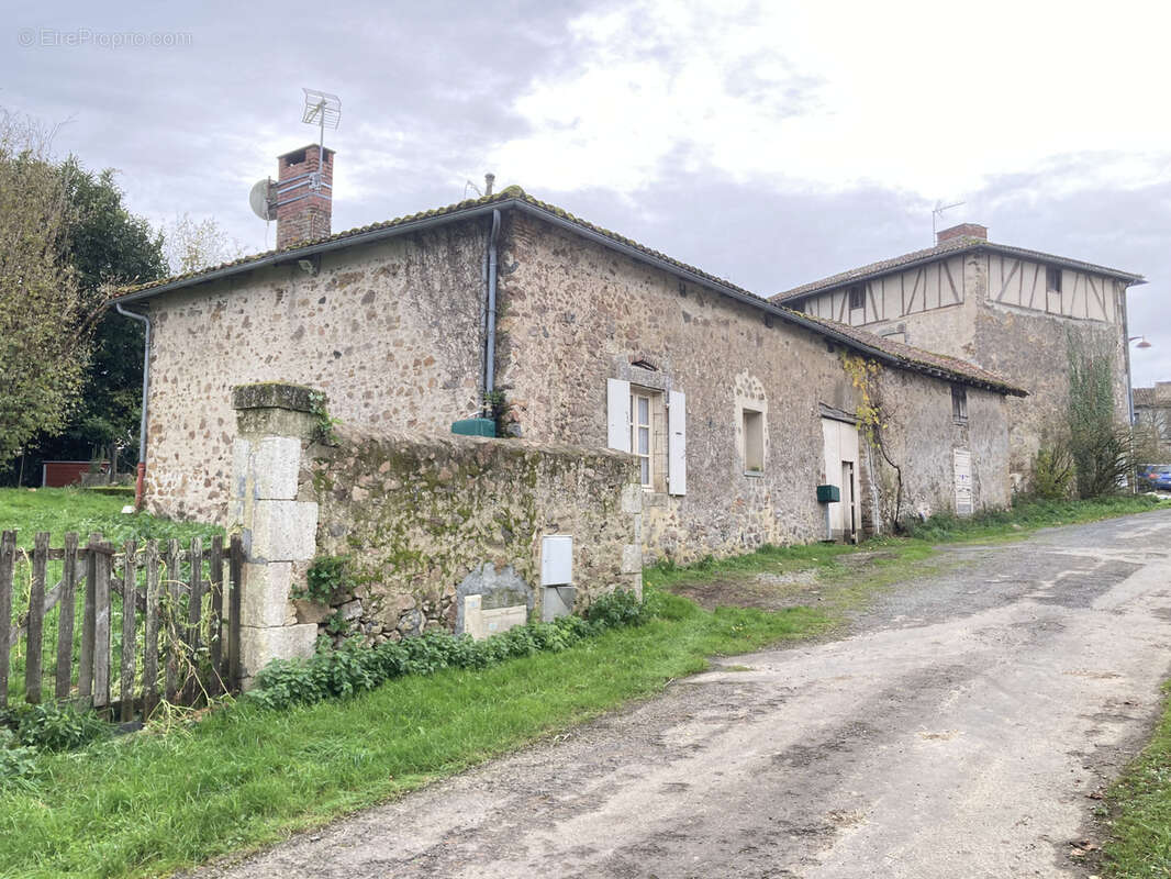 Appartement à SAINT-MAURICE-DES-LIONS