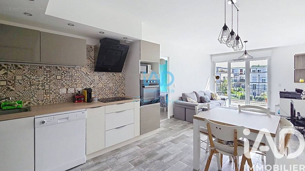Photo 1 - Appartement à LE PLESSIS-TREVISE