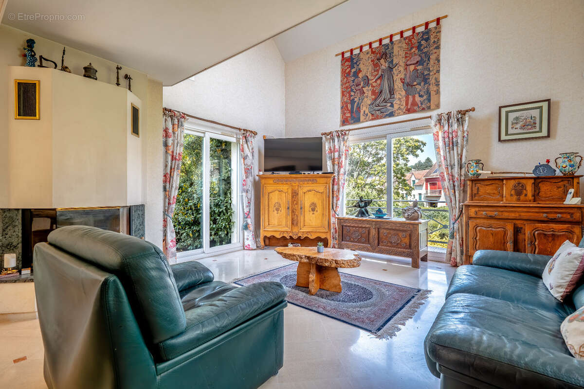 Maison d'architecte lumineuse avec dépendance - photo 12