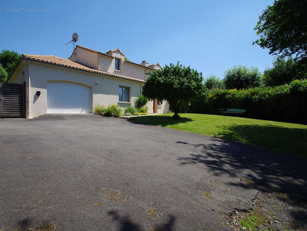 Maison à VERTOU