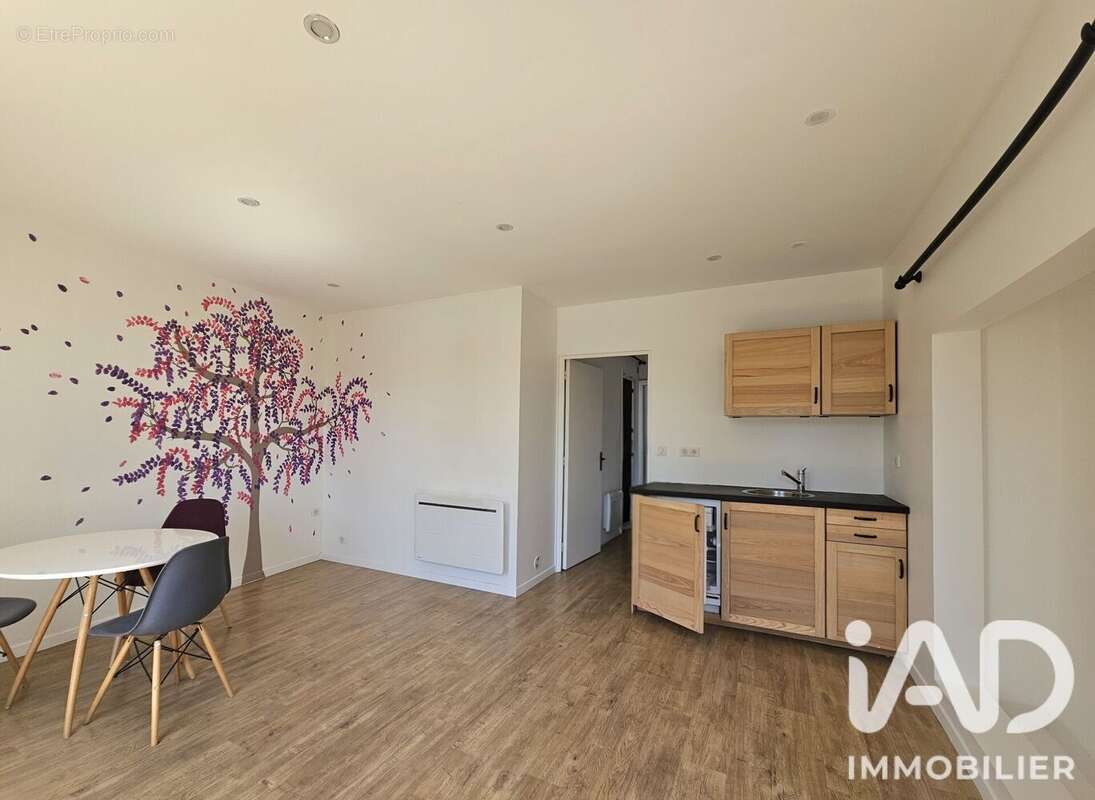 Appartement 29 m² à Sens  - photo 3