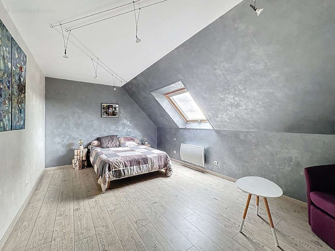 Maison à MILLY-LA-FORET