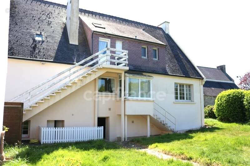 Maison à LANDUDEC