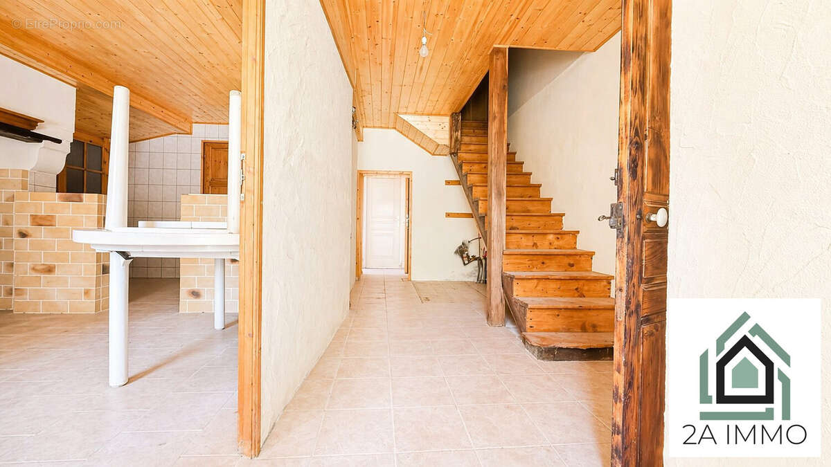 Maison à LA GOUTELLE