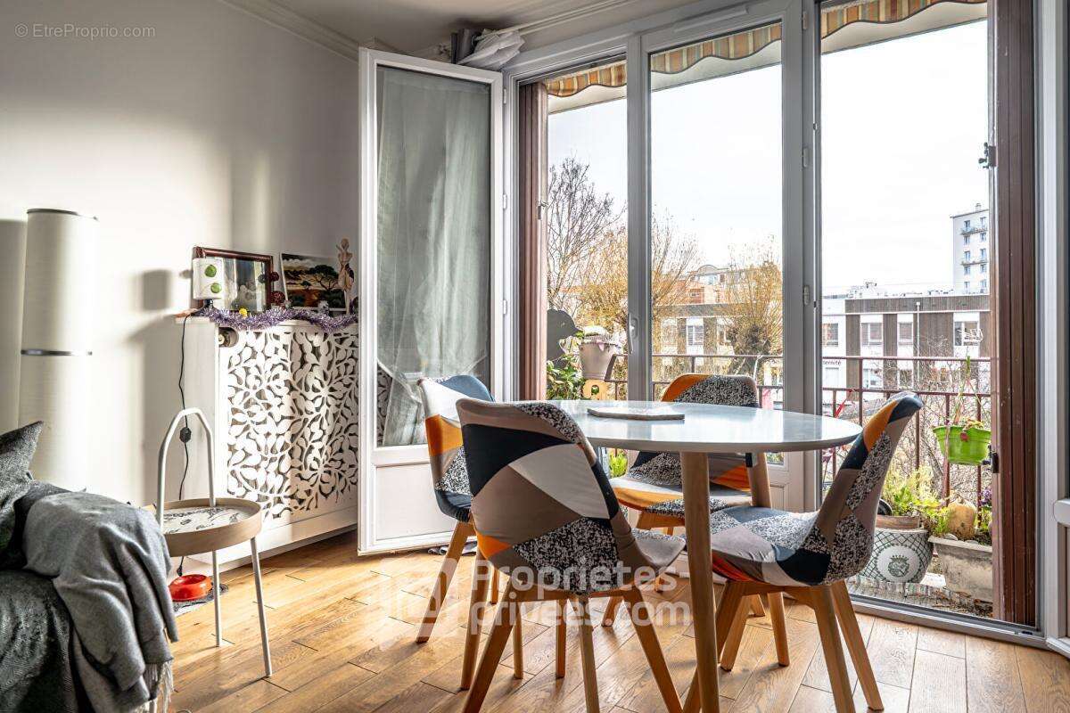 Appartement à BAGNEUX