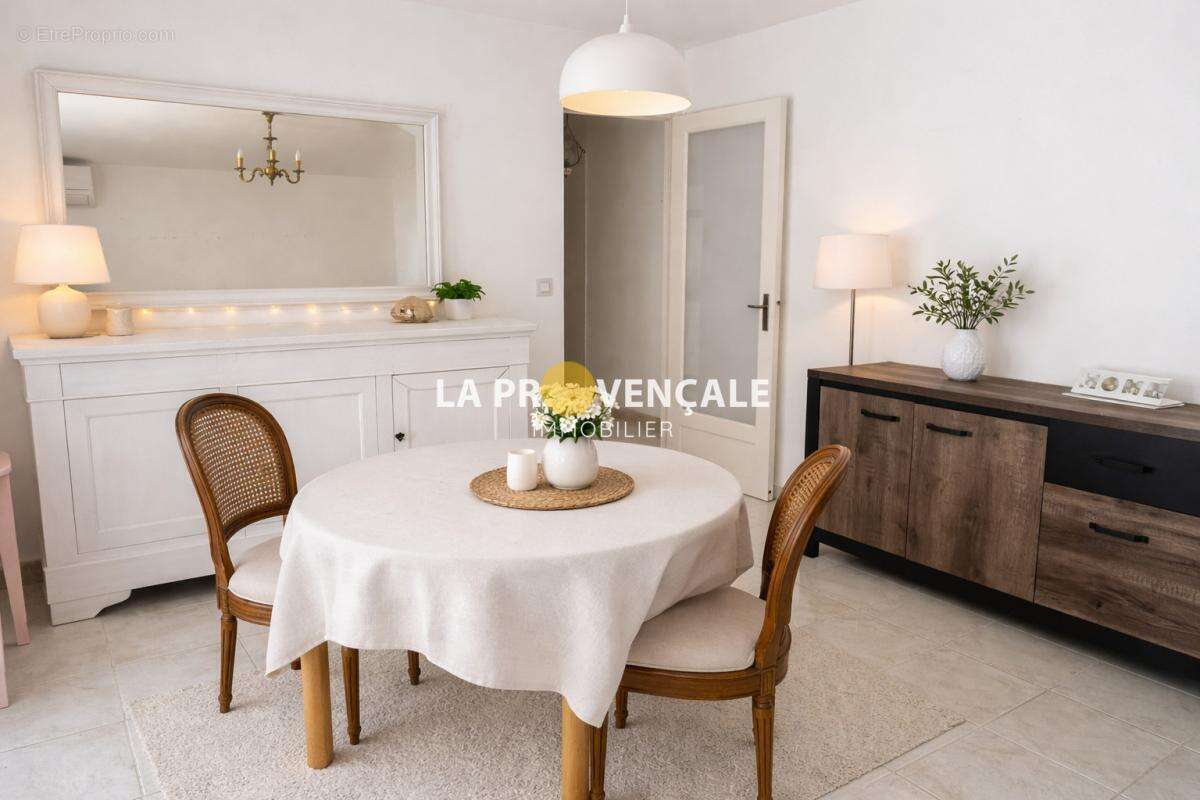 Appartement à SANARY-SUR-MER